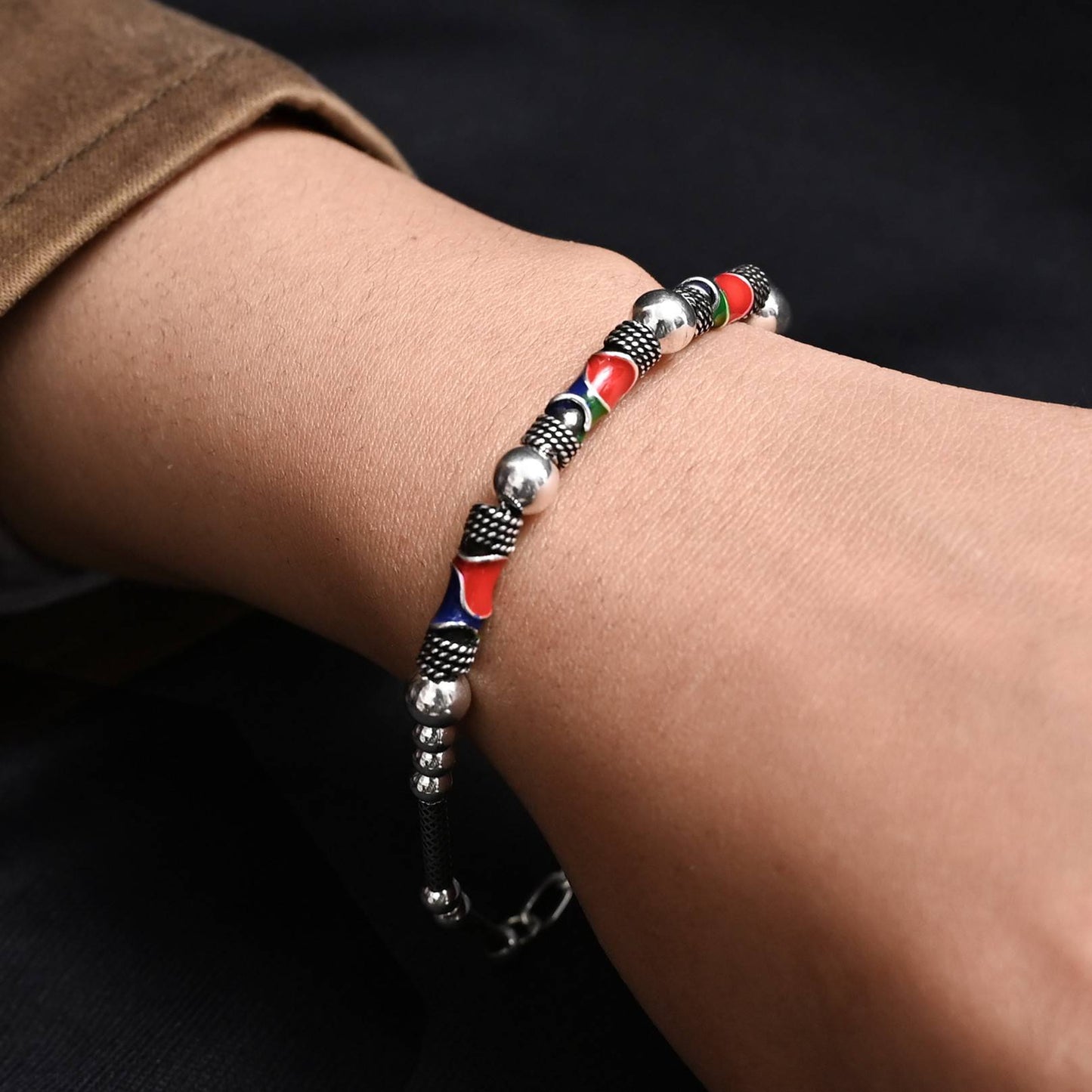 Timeless silver bracelet for girls, symbolizing cherished moments with delicate detailing.