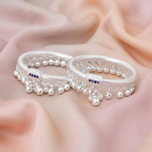 Bold Silver Kada Payal with Multiple Silver Ghungroos for Traditional Appeal.