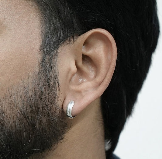 Classic Curve Silver Bali – Minimal Plain Hoop Earring