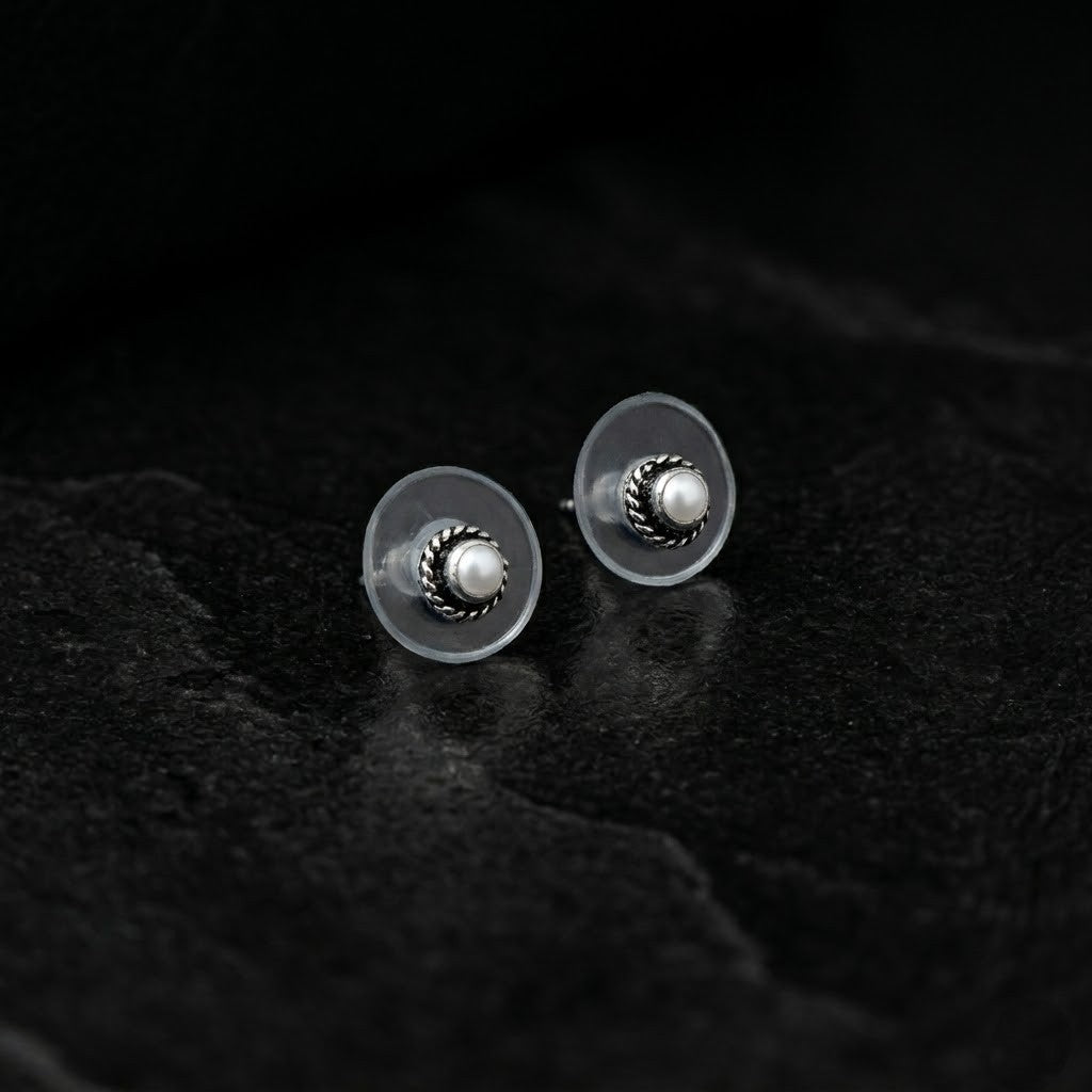 Classic Pearl Silver Studs