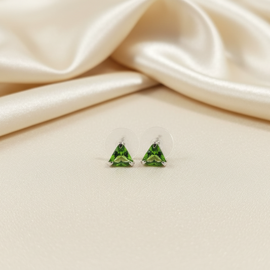 Color Your Spark Triangle Stones Unisex Silver Earrings in Vibrant lung