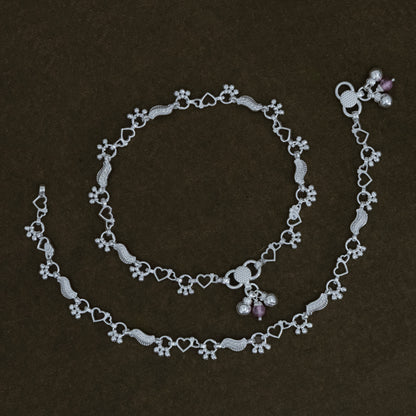 Premium Heart Pattern Silver Payal Symbol of Love & Grace