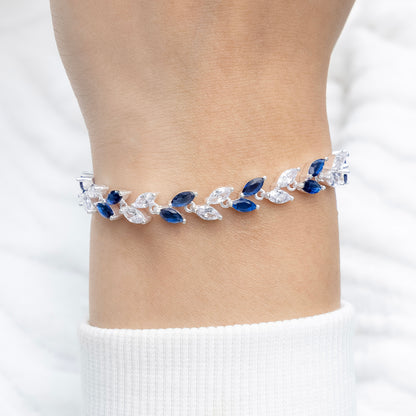 Three Colour Pattern Silver Bracelet (Any Color One Pcs)