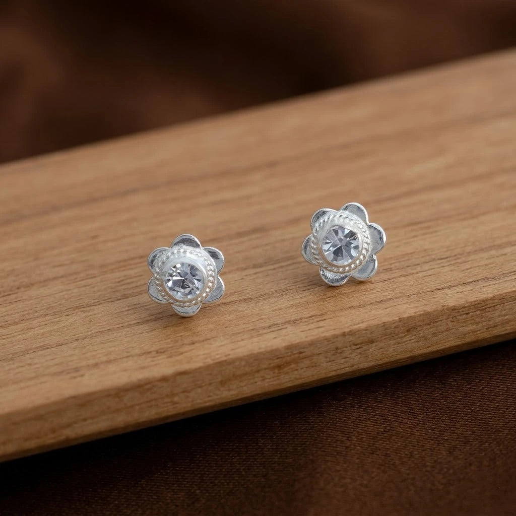 Elegant Floral Silver Stud Earrings with Sparkling Stone