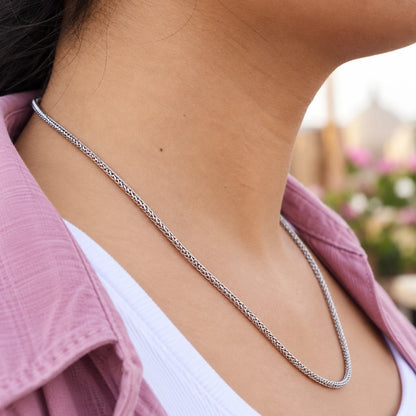 Elegant Silver Woven Link Chain Necklace for Women