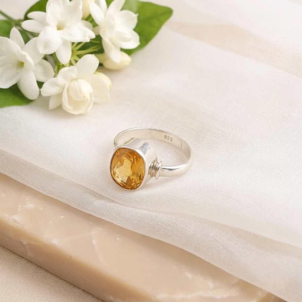 Elegant Sterling Silver Ring with a Beautiful Yellow Sapphire