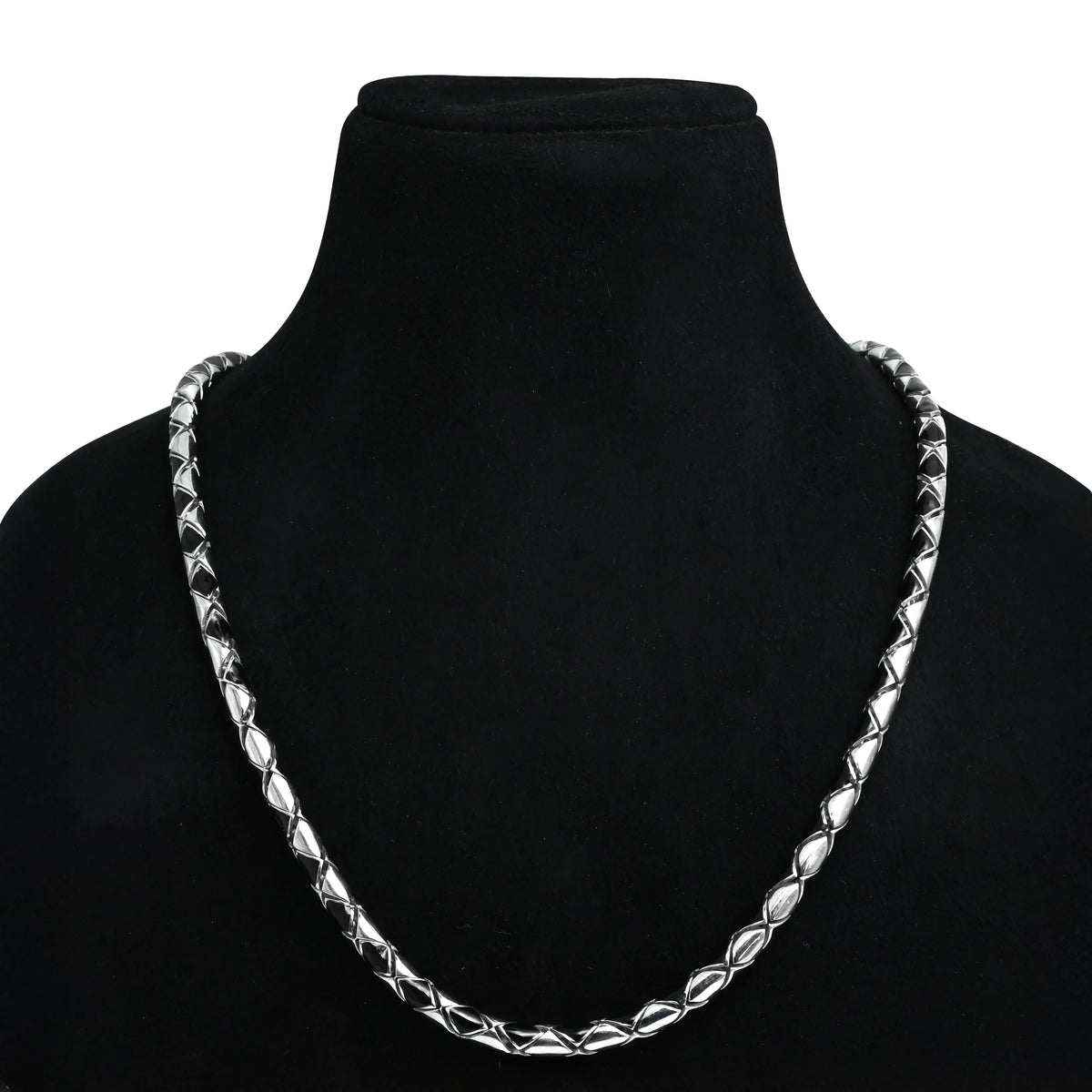 Elegant Textured Silver Chain For Boys
