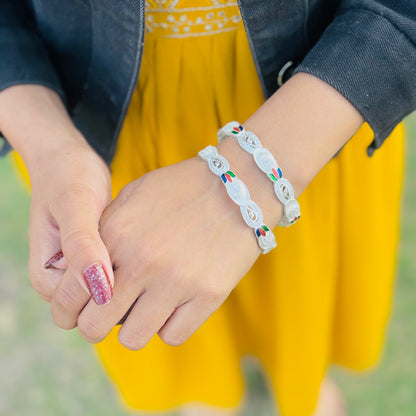 Attractive Silver Bangles for Women - Perfect Accessory for Any Outfit.