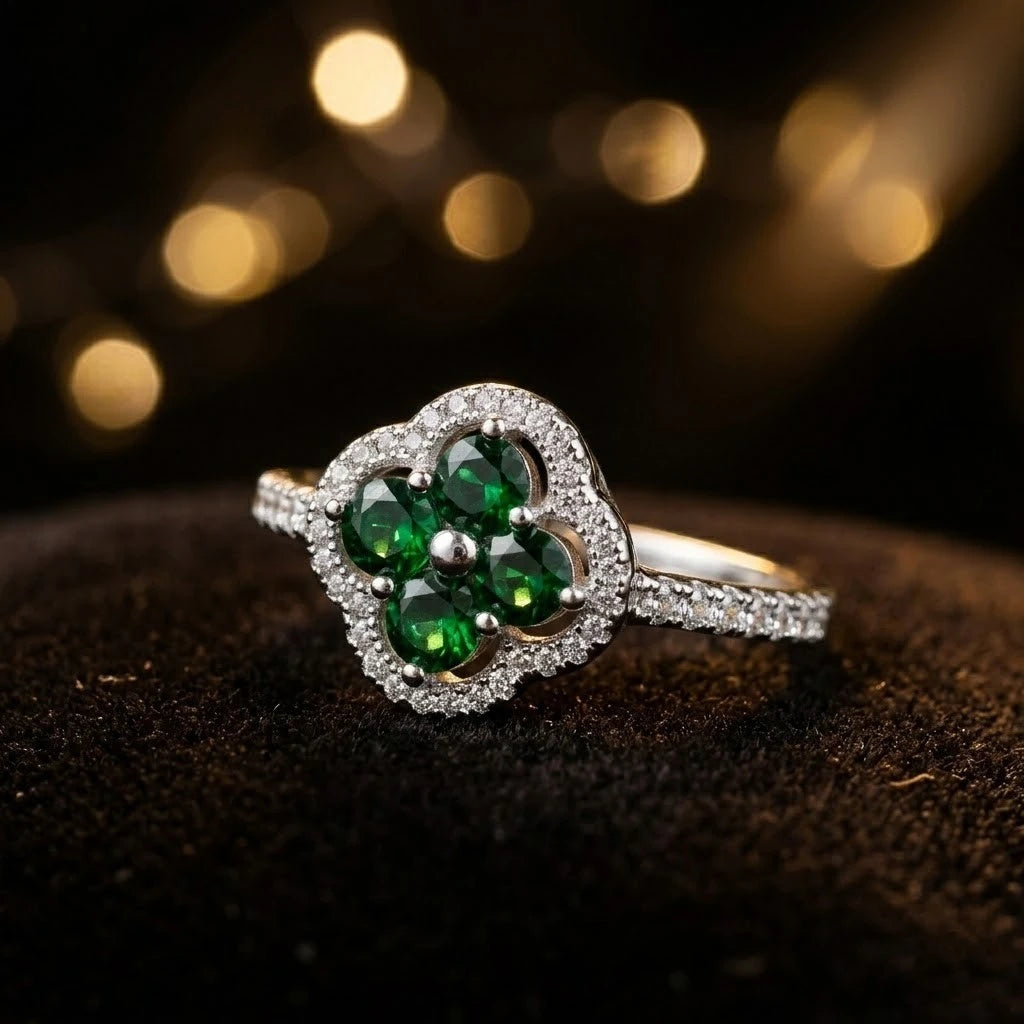 Luxury Emerald Flower Diamond Ring