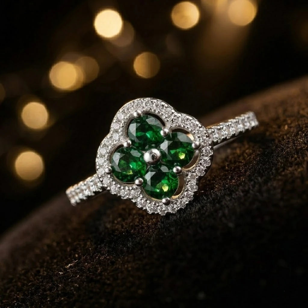 Luxury Emerald Flower Diamond Ring