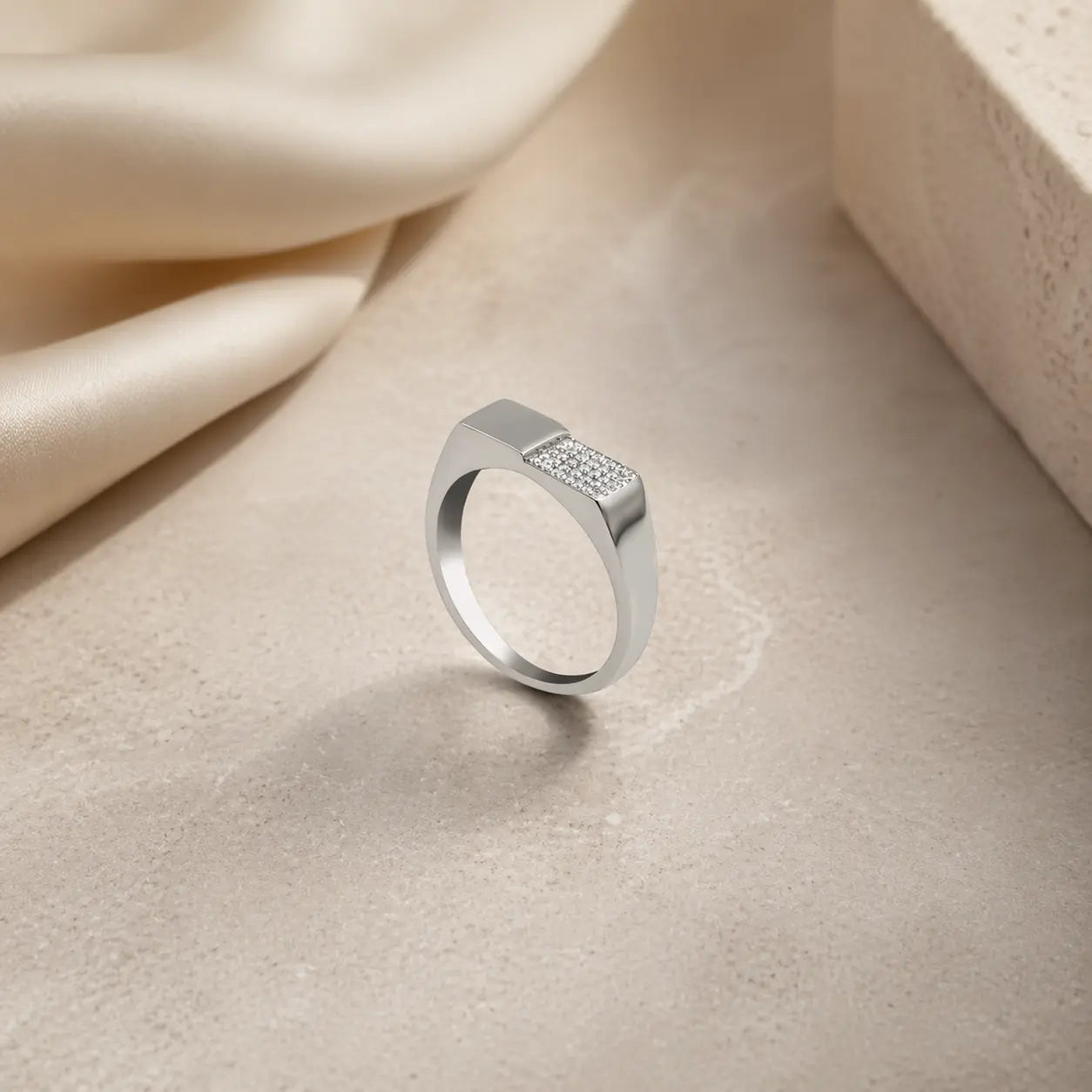 Men's Minimalist Silver Band with Sleek Gemstone Accent