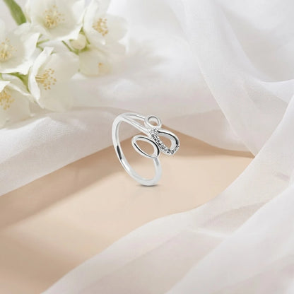 Minimalist Silver Ring – Perfect for Everyday Casual Wear.