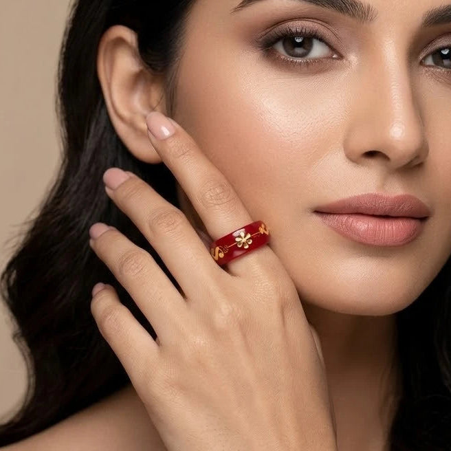 Red Resin Floral Inlay Ring – Handmade Vintage Gold Clover Band