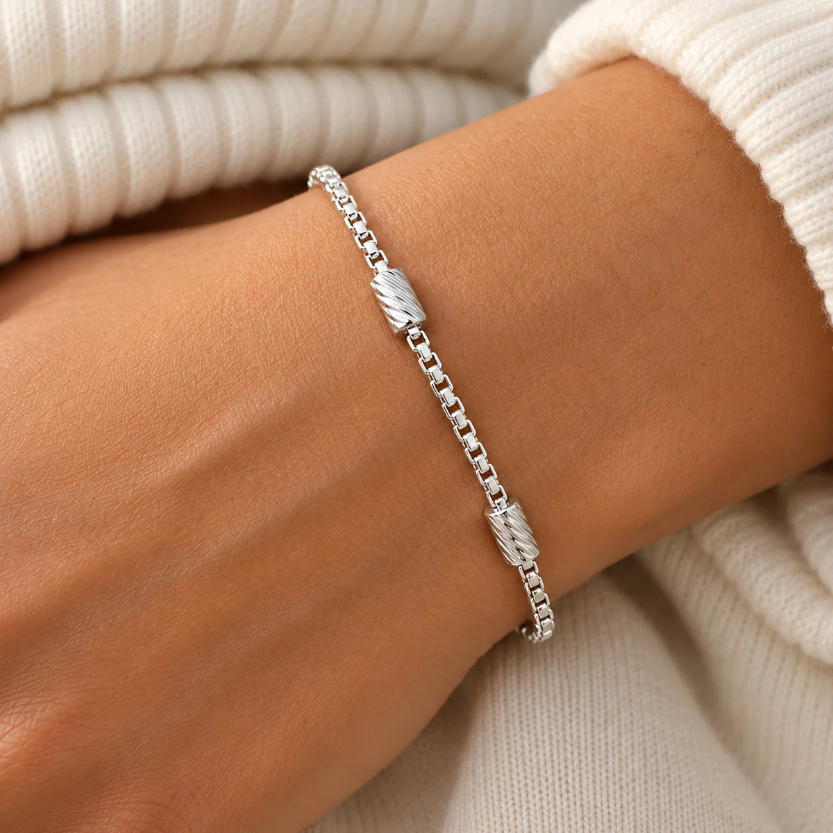 Silver Elegant Box Chain Bracelet for Women