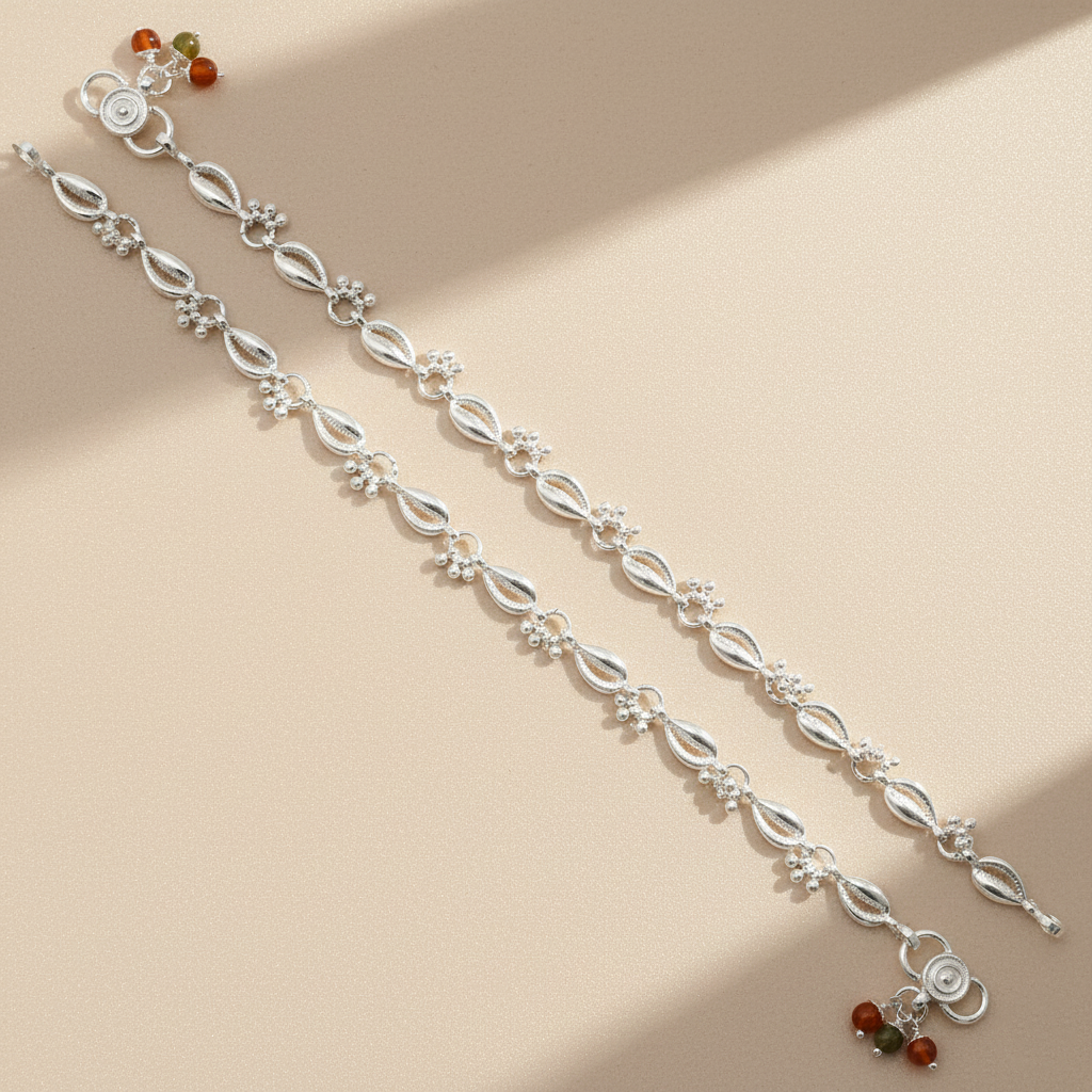 Silver Shell Design with Small Ghungroo Payal