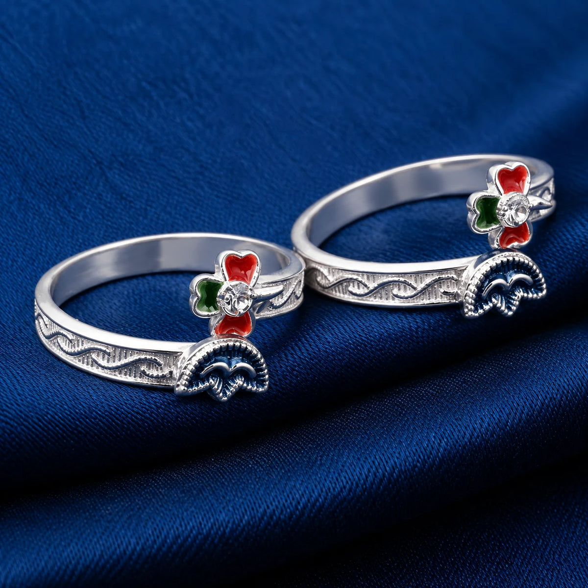 Silver Toe Ring with Floral Stone Design