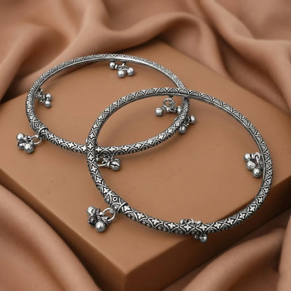 Silver Traditional Vintage Bell Girls Kada Payal