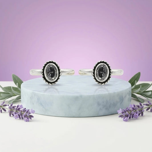 Silver Traditional White Gem Toe Rings