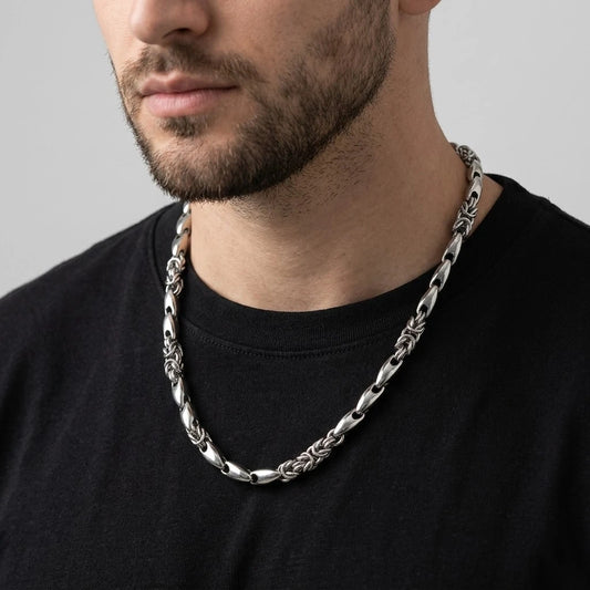 Sleek Knot Design Link Chain For Boys