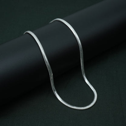 Sleek Silver Chain Lined Engraving For Boys
