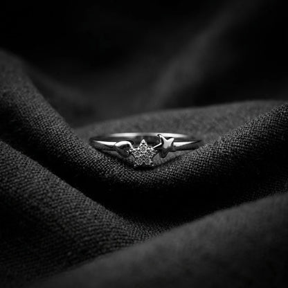Starburst Diamond Ring – Elegant Open Band Fashion Ring