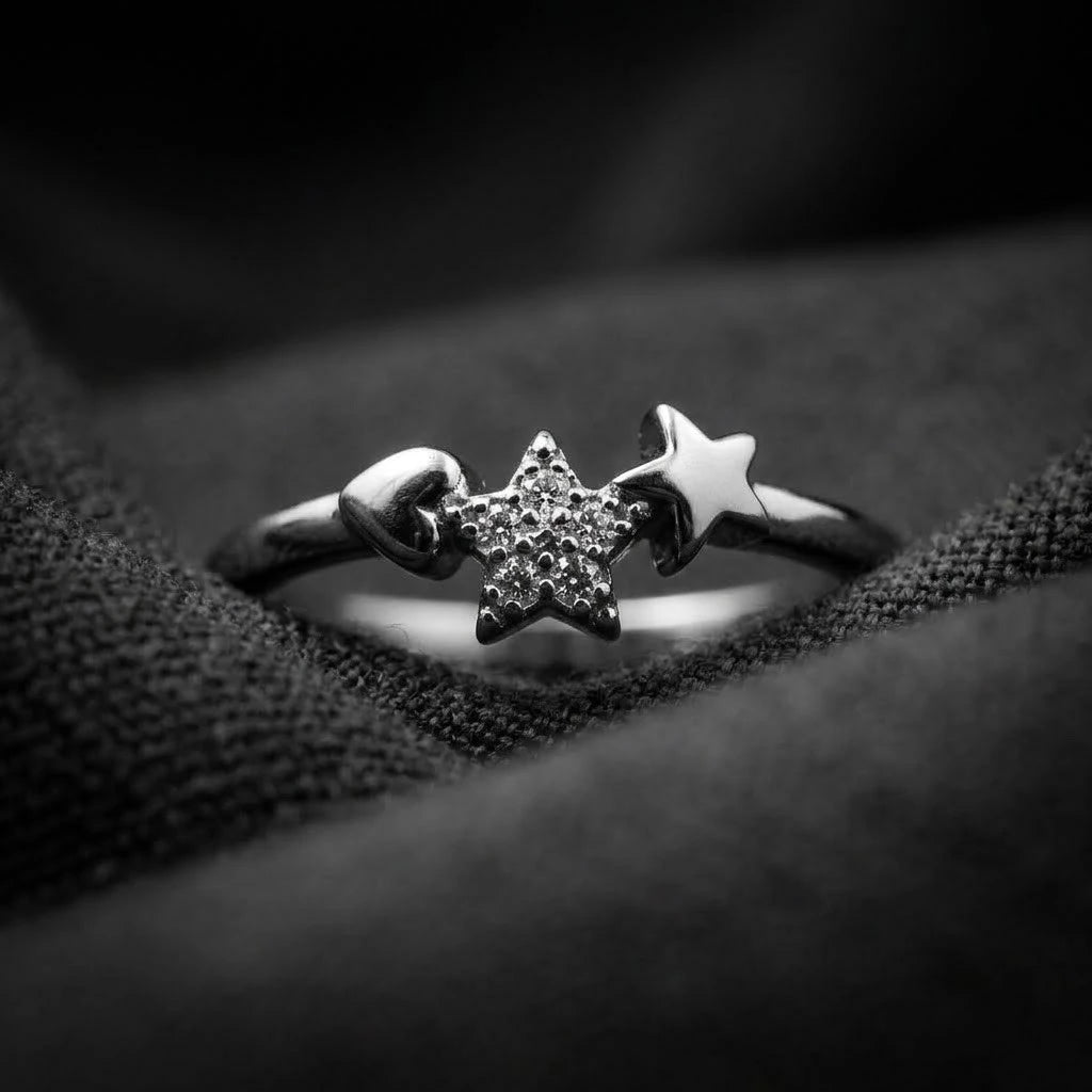 Starburst Diamond Ring – Elegant Open Band Fashion Ring