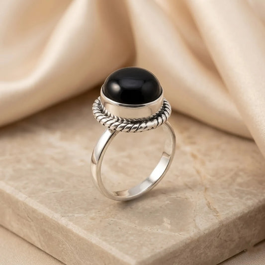 Sterling Silver black Gem Stone Round Design Ring for Girls