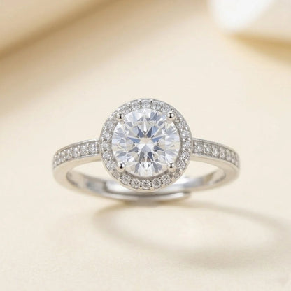 The Classic Halo Brilliance Ring