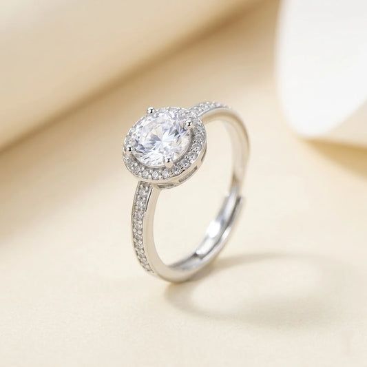 The Classic Halo Brilliance Ring