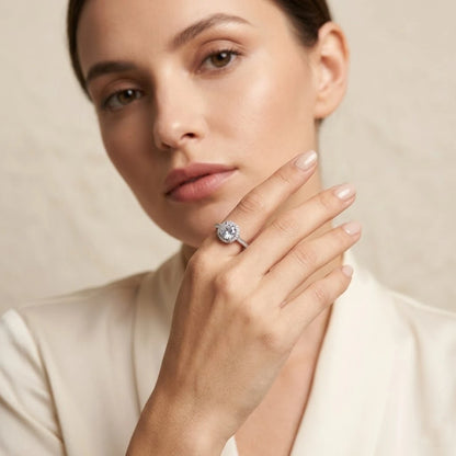 The Classic Halo Brilliance Ring