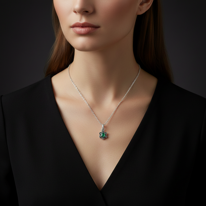 Vintage Style Silver Floral Pendant – Green Stone