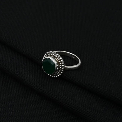 Silver Stunning Evergreen Stone Ring