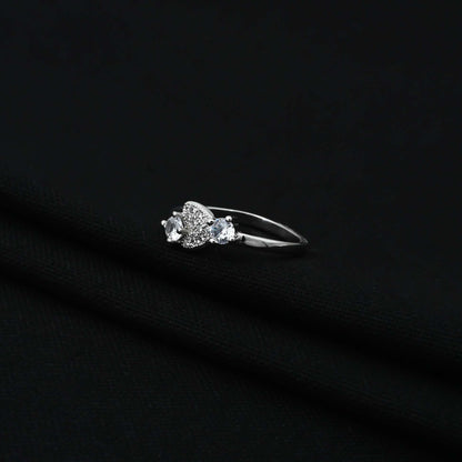 Stylish CZ stone ring in royal silver design.