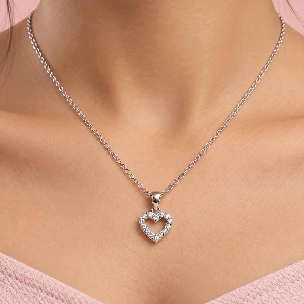 Lightweight Silver Heart Pendent With Chain