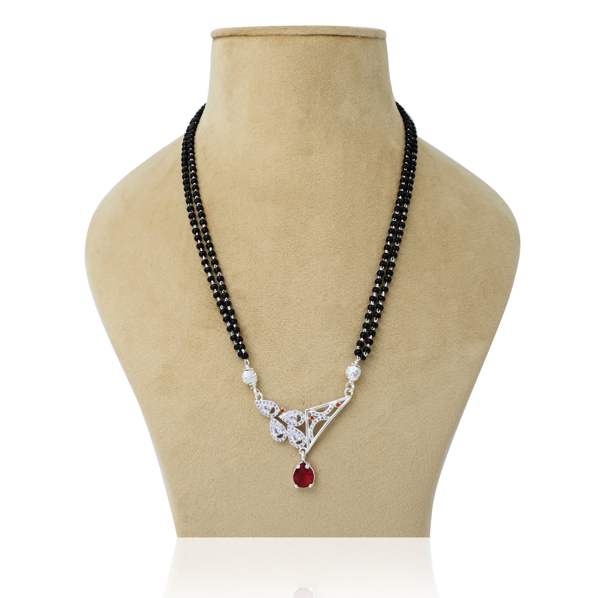 Premium silver mangalsutra with a contemporary design, perfect for modern women