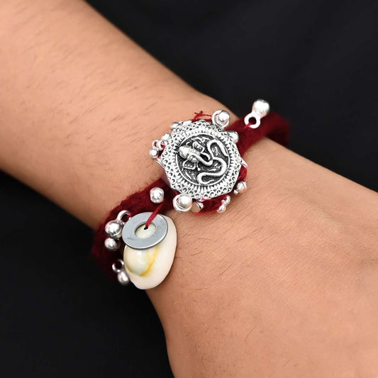 Oxidized silver vintage Ganesha dhaga bracelet, stylish for her.