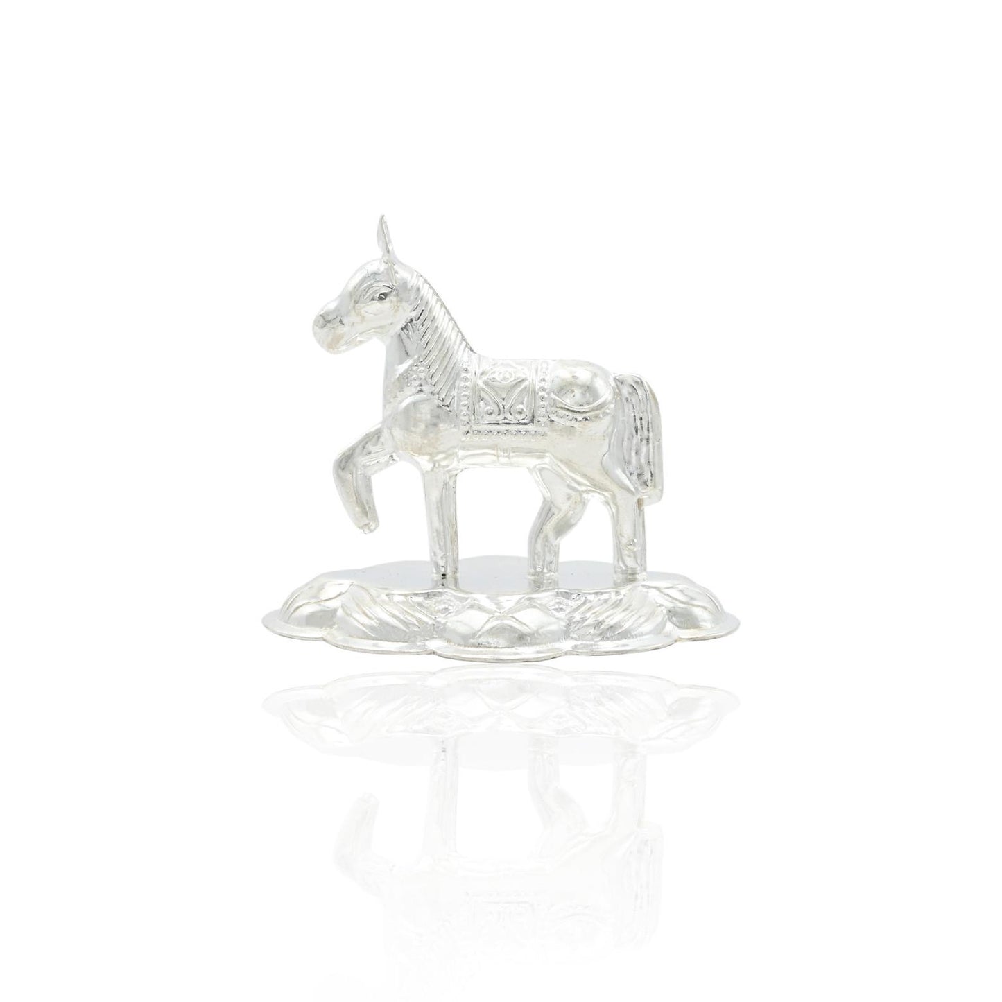 Exquisite silver classical horse, showcasing fine craftsmanship and elegance.