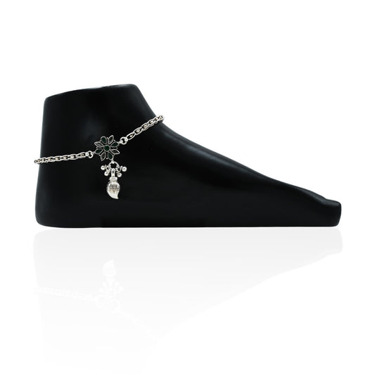 Silver anklet with dashing flower design and hanging beads
