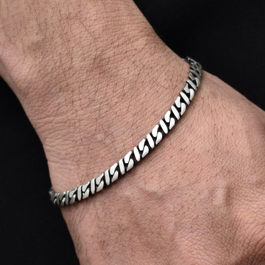 Vintage oxidized silver chain bracelet designed for men