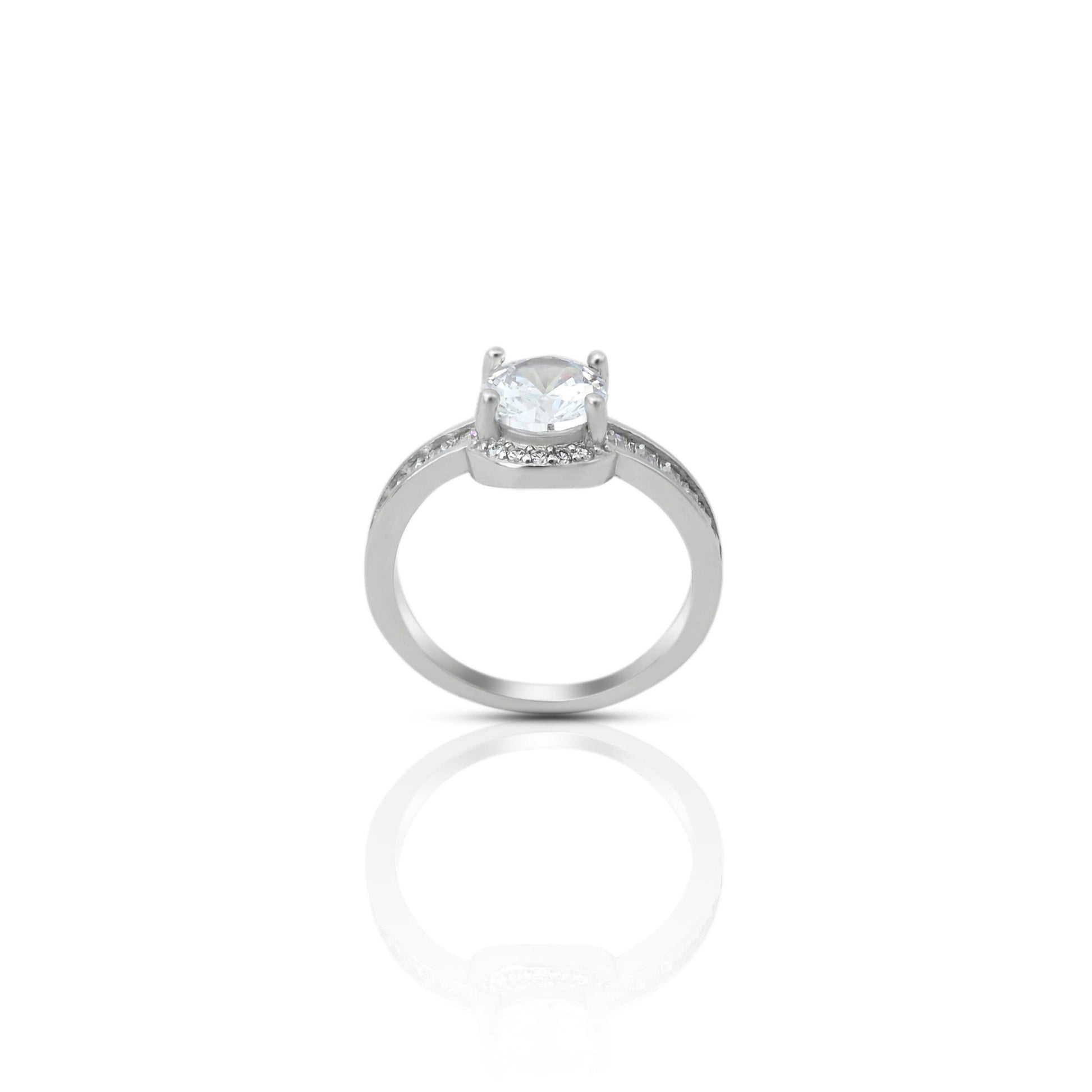 Close-up of a 925 silver solitaire ring for women with a stunning single gemstone