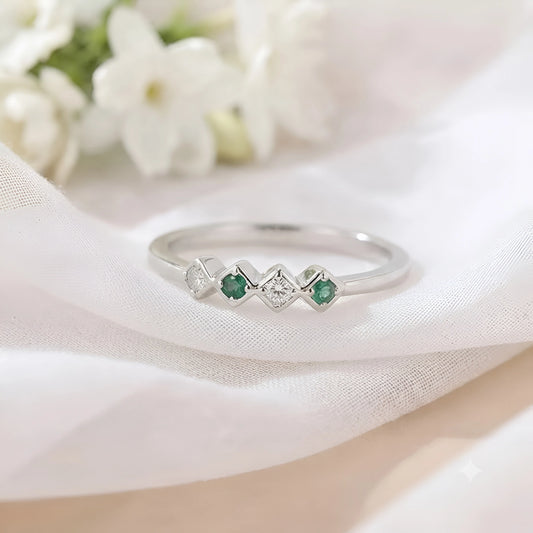 Sterling Silver Ring Featuring Alternating Green and White Stones